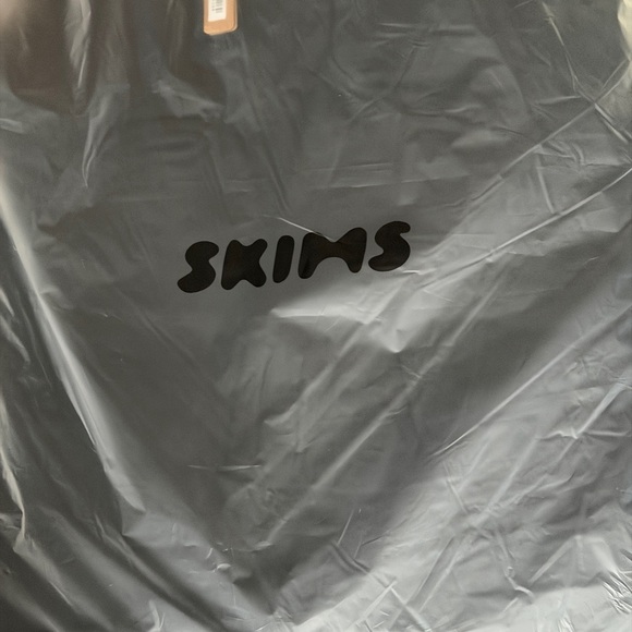 Skims Women's Merlot Cotton Fleece Classic Zip Up Hoodie - Picture 6 of 6